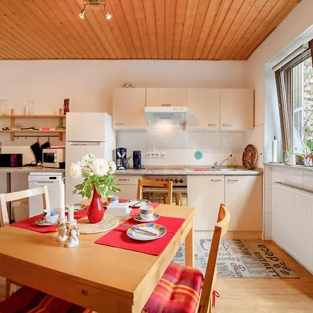 Apartment Casa Mia 2 *